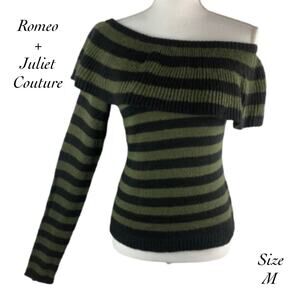 Romeo+Juliet One Shoulder Sweater Size M